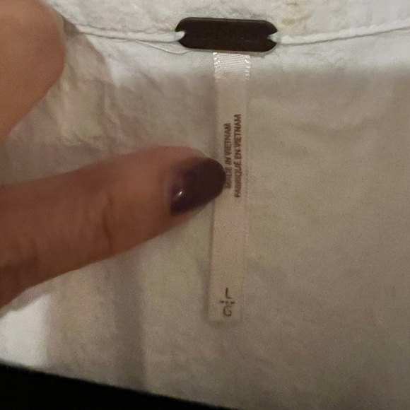 Free People white oversized button down size large - light weight - Picture 3 of 4